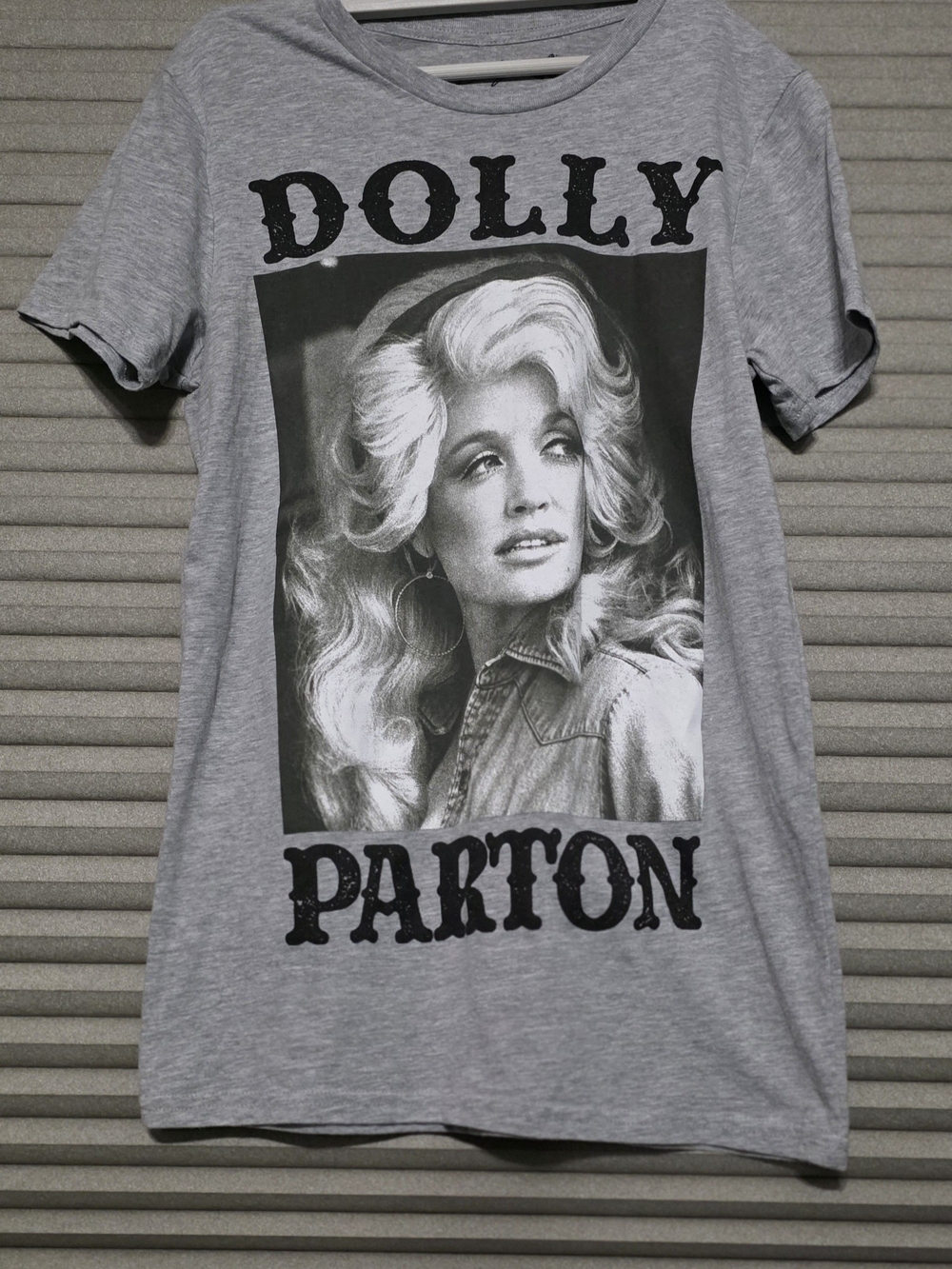 Dolly Parton Graphic Short Sleeve Tee - Gray